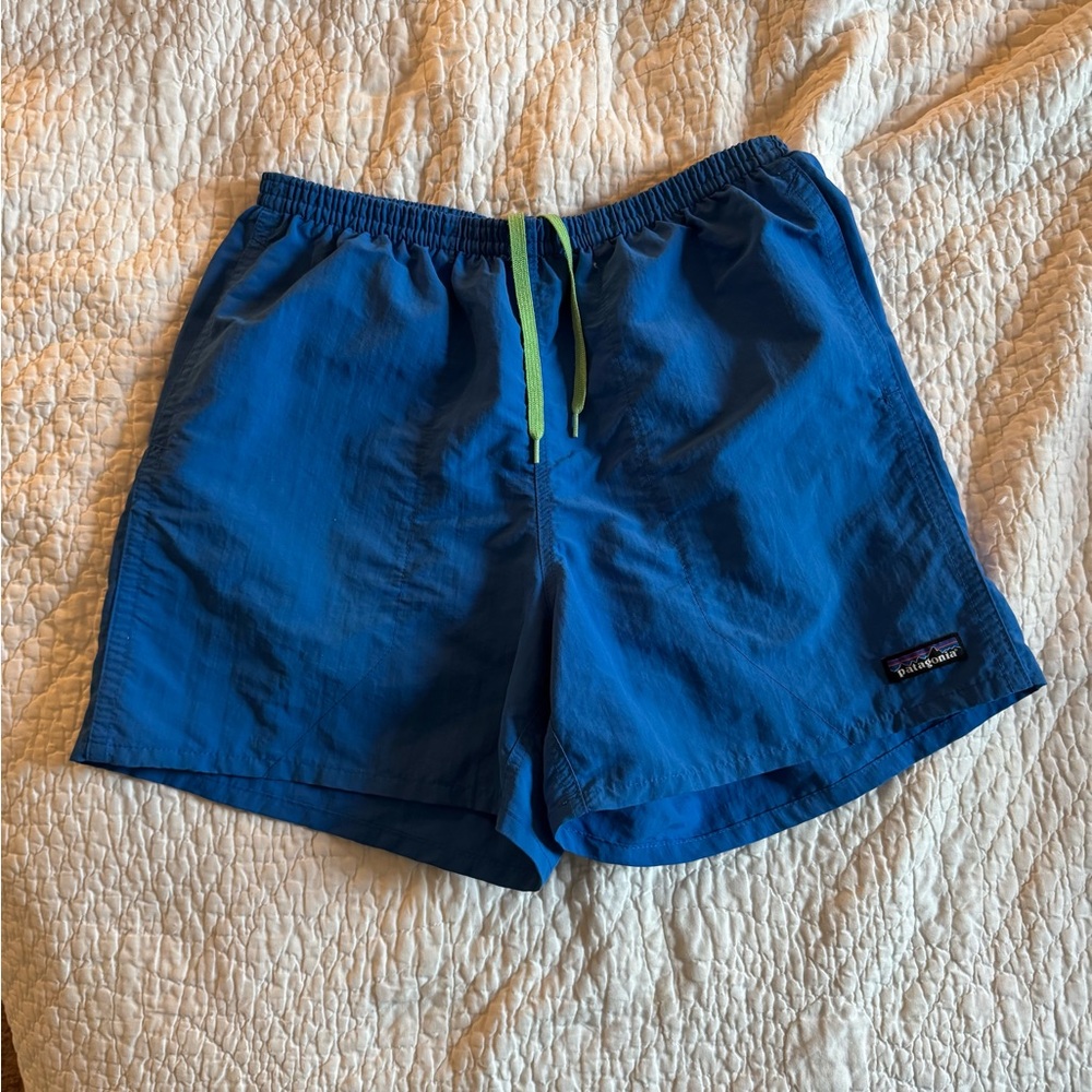 Patagonia Men’s Blue Shorts with Green Drawstring